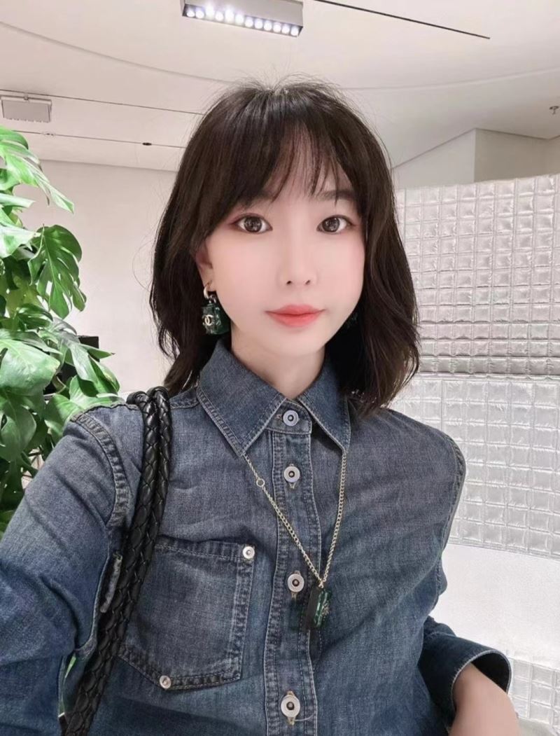 Ch**el earrings
